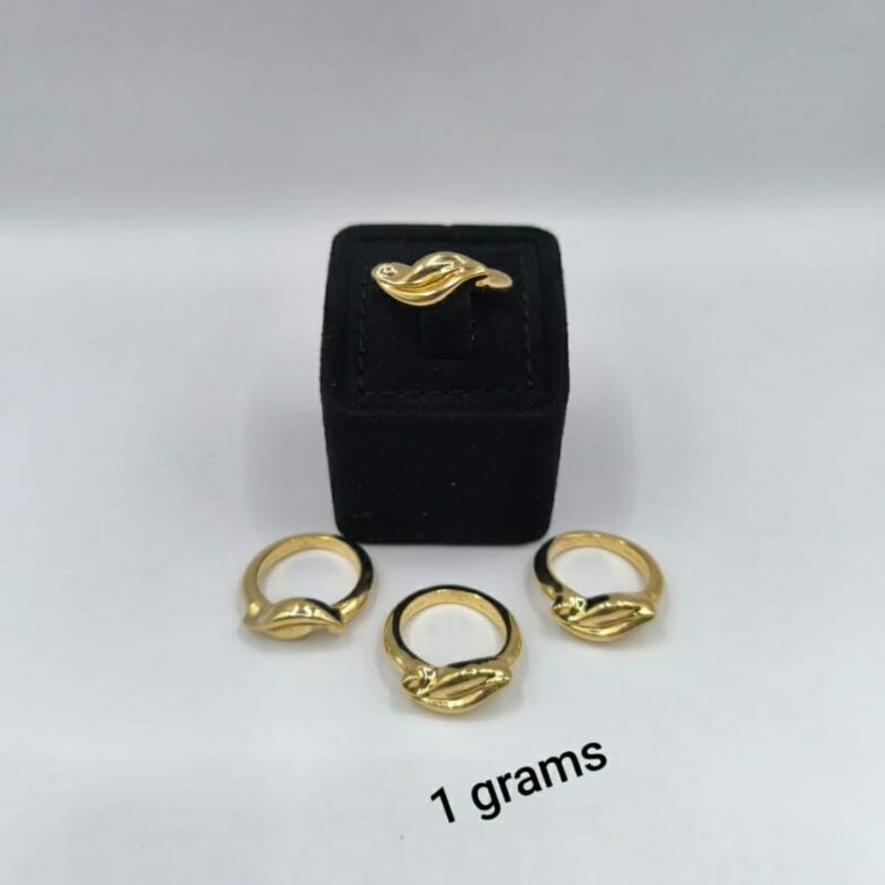 Sleek Gold Woven Knot Ring (Style 1)