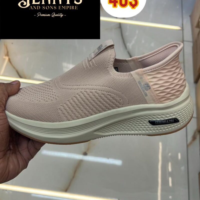 Seamless Slip-On Sneaker (Nude/Pink)
