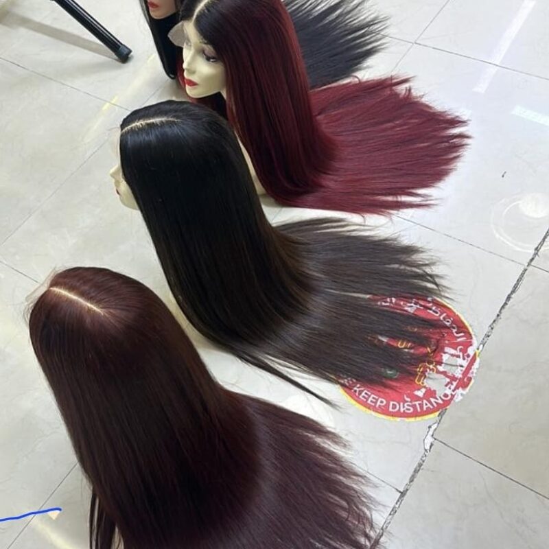 Signature Sleek & Long Color Line Wigs