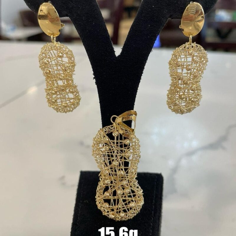 Gold Filigree Jewelry Set
